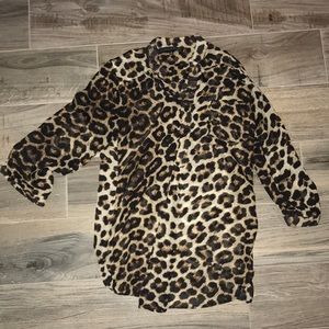 Cheetah print 3/4 length shirt size small
